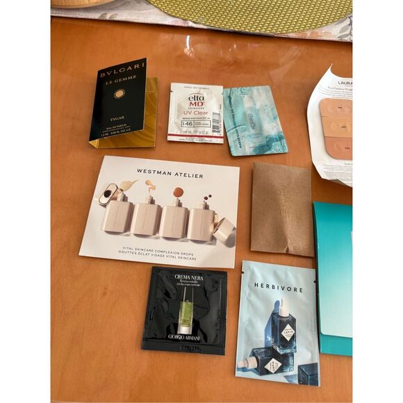 Lot of Beauty Samples, NWT - Picture 3 of 15